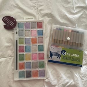 Art Supplies - Urban Artist 24 Oil Pastels + 28 Watercolor Paint Set